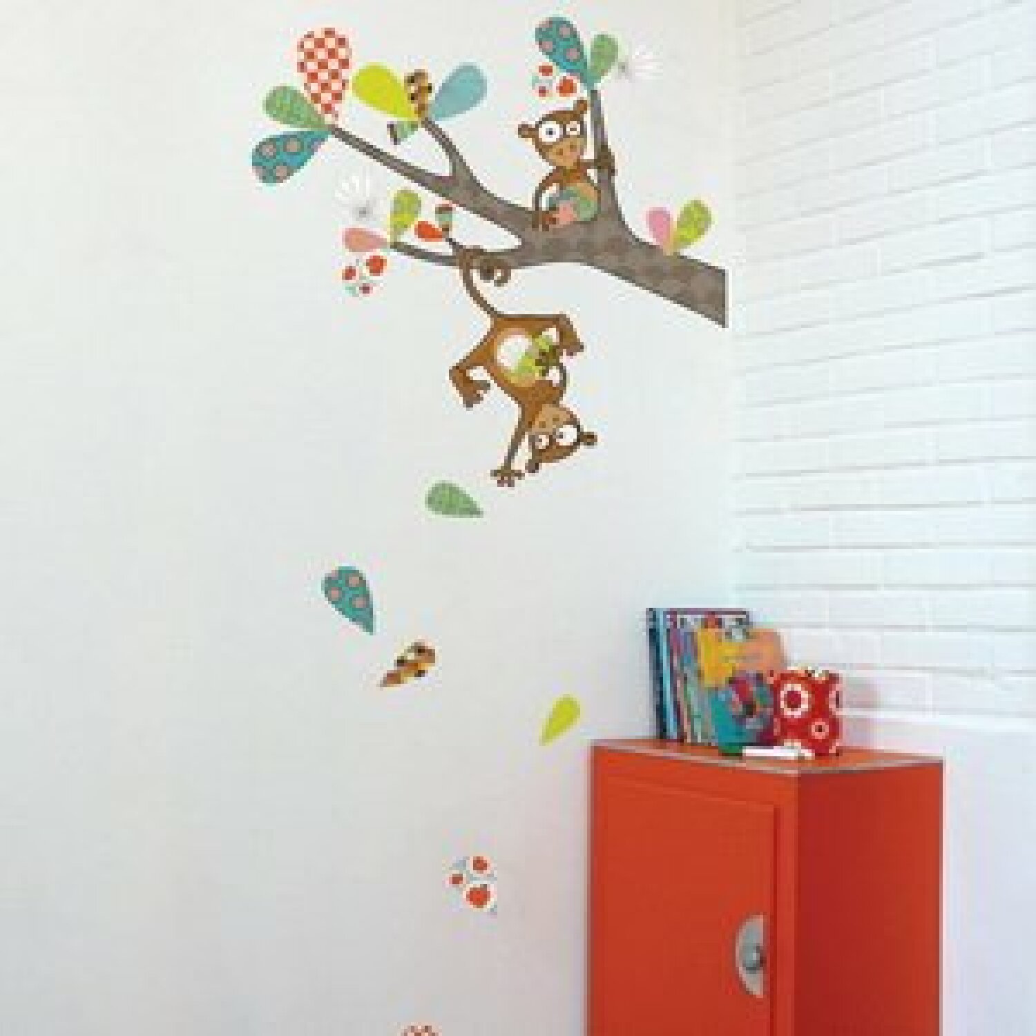 <a href="https://www.moderndigz.com/ADZif wall decals" target="_blank" rel="noopener nofollow noreferrer">Bright and cheery</a>